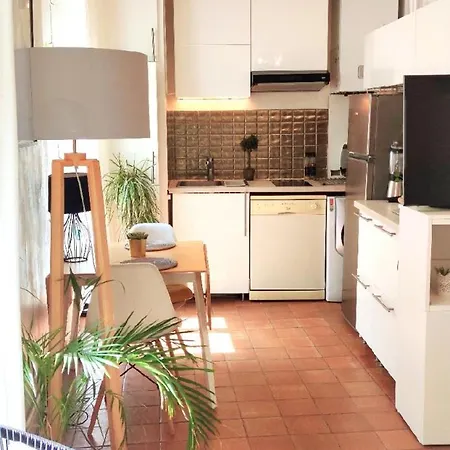 Charming 1 Bedroom In Upper Marais Parijs Buitenkant foto