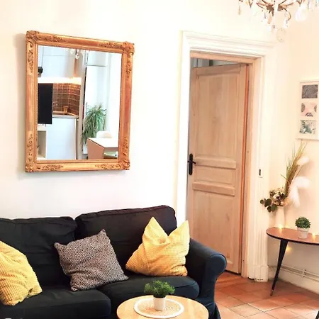 Charming 1 Bedroom In Upper Marais Parijs Buitenkant foto