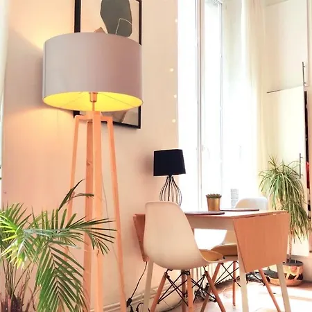 Charming 1 Bedroom In Upper Marais Parijs Buitenkant foto