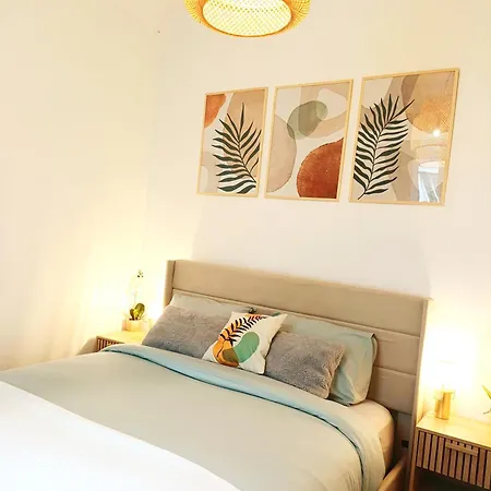 Charming 1 Bedroom In Upper Marais Parijs Buitenkant foto